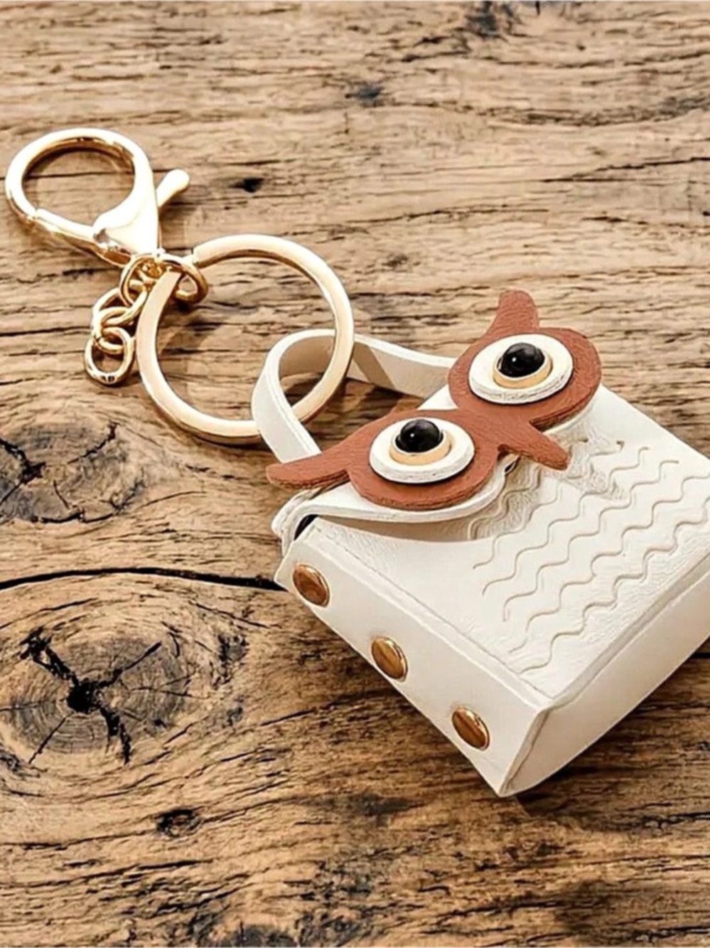 Owl Bag Charm Keychain in White & Brown brand new